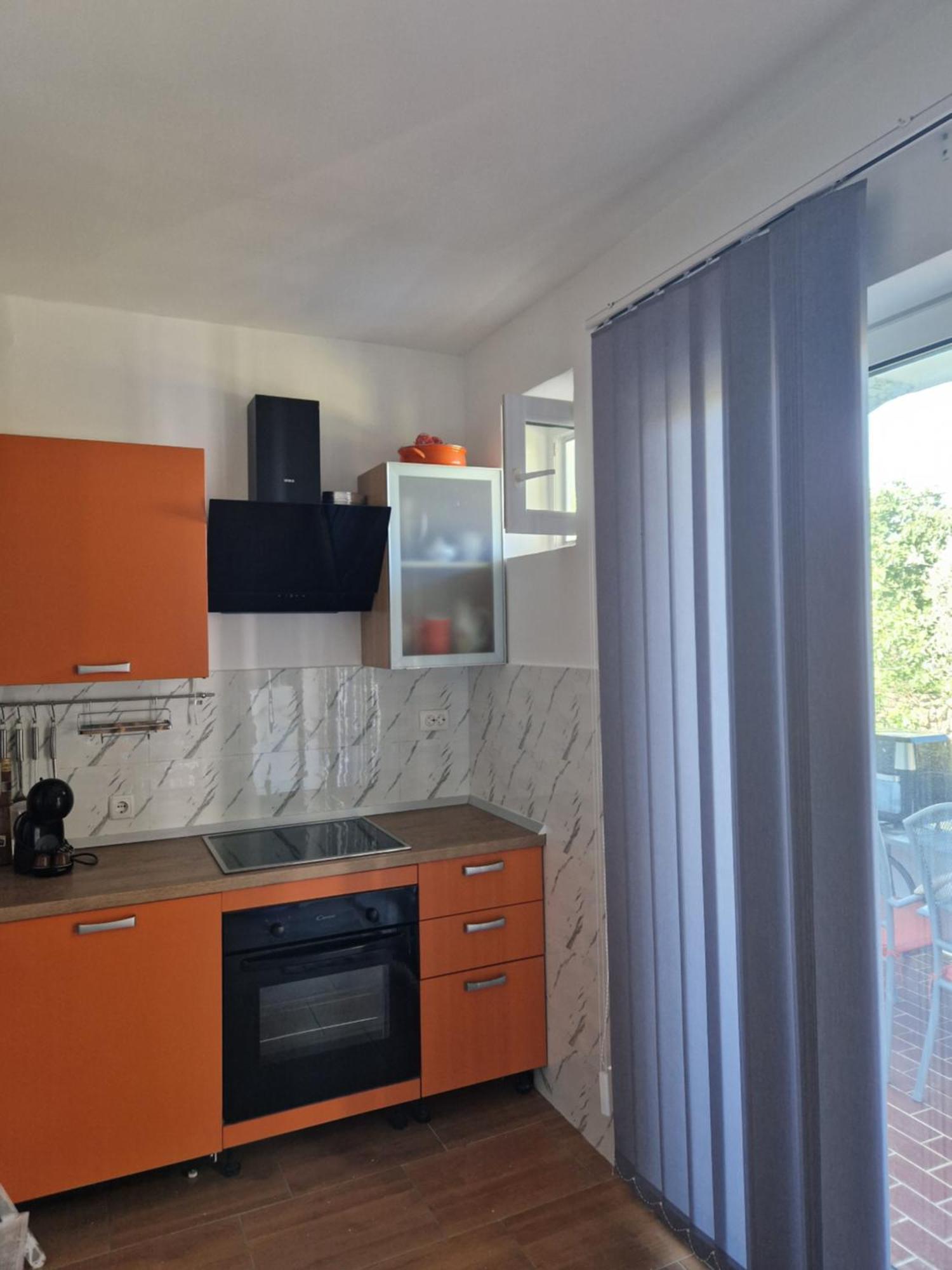 Vera Apartment Kampor Bagian luar foto