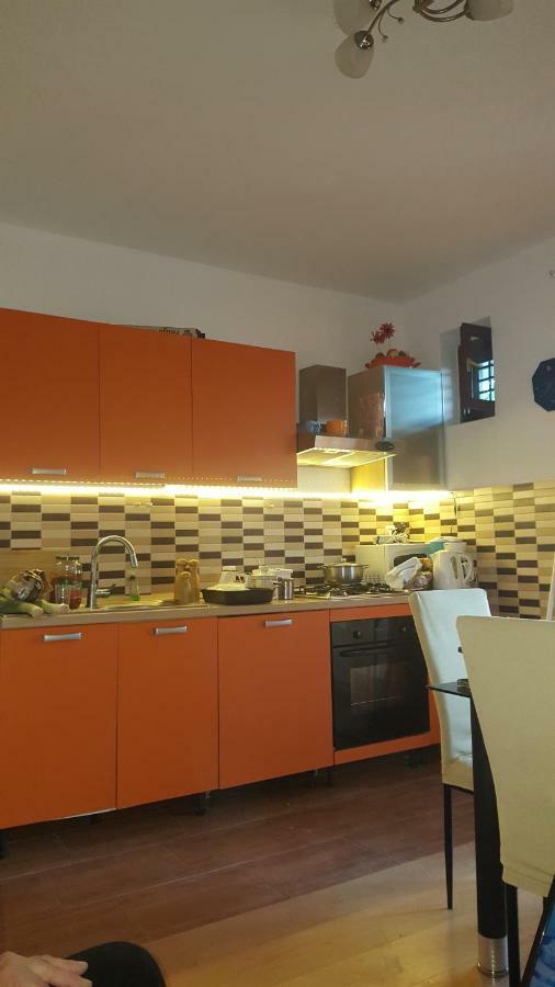 Vera Apartment Kampor Bagian luar foto